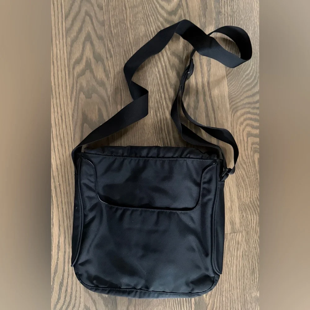 The North Face vintage Y2K Men's Black Messenger Bag
